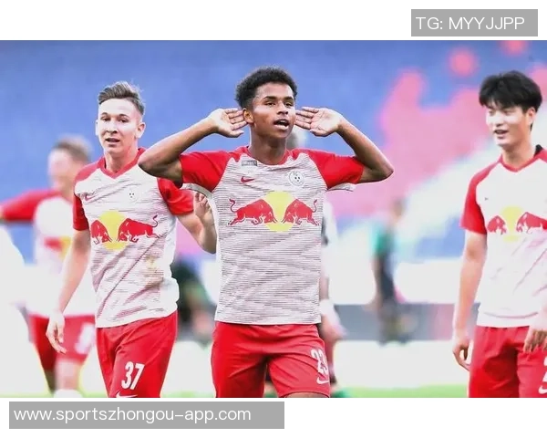 科贝尔赞多特更衣室团结力强力挺阿德耶米称其为优秀年轻球员 科贝尔赞多特更衣室团结力强力挺阿德耶米称其为优秀年轻球员