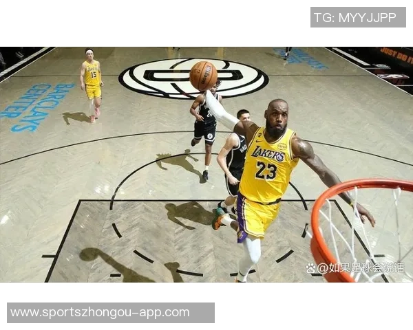 湖人队备战明年休赛期今年小修小补不做大交易引发球迷热议 湖人队备战明年休赛期今年小修小补不做大交易引发球迷热议