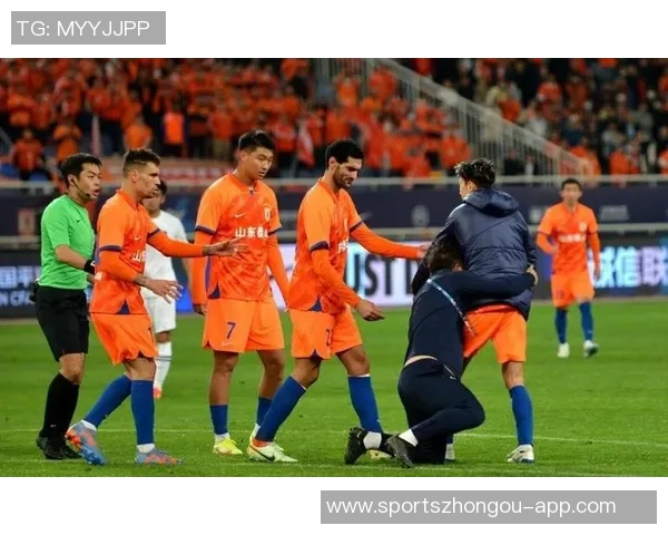 中超冬窗财报揭晓泰山西海岸独占盈利榜单 中超冬窗财报揭晓泰山西海岸独占盈利榜单